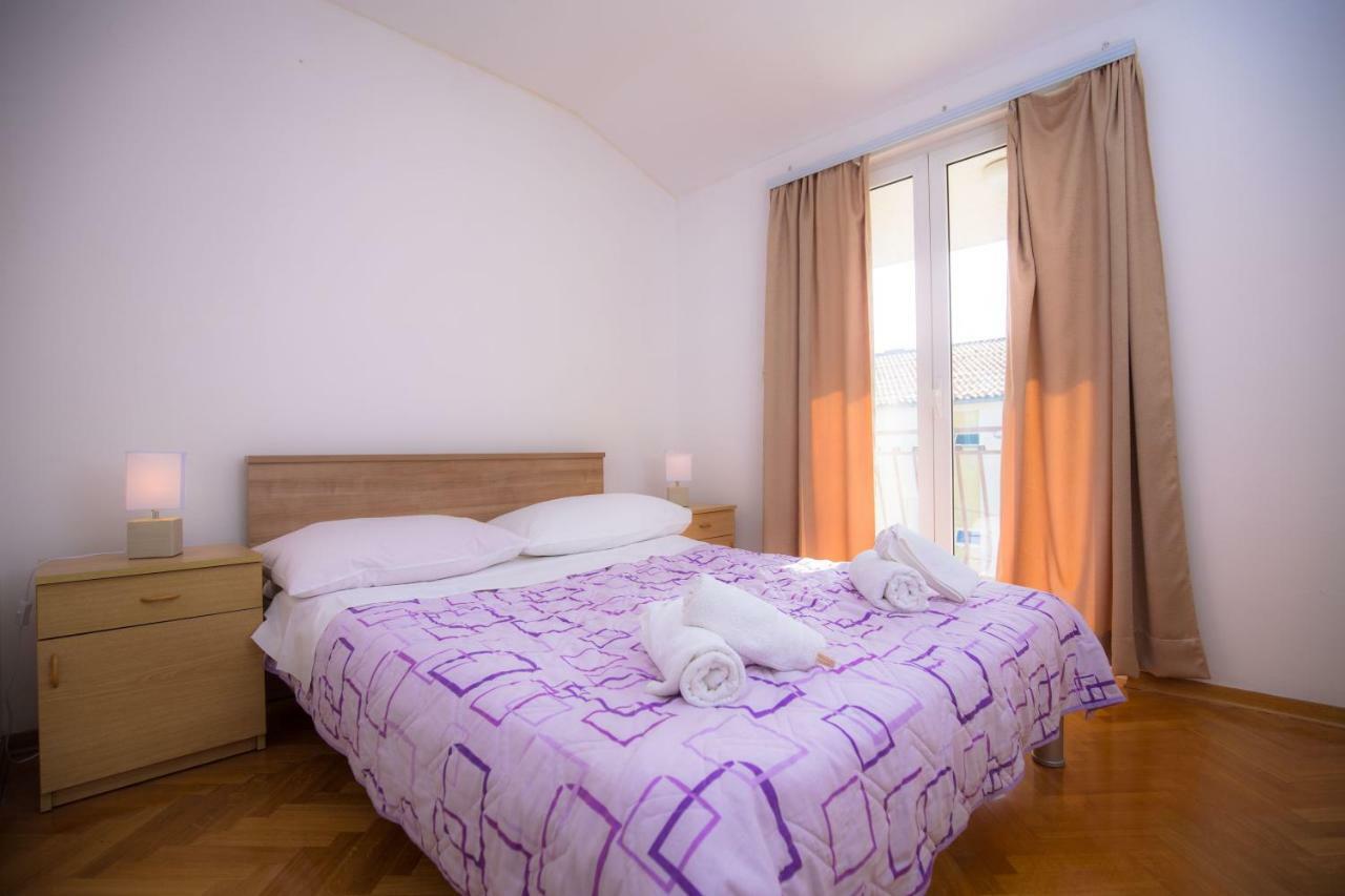 Dagulo Apartment Primosten Bagian luar foto