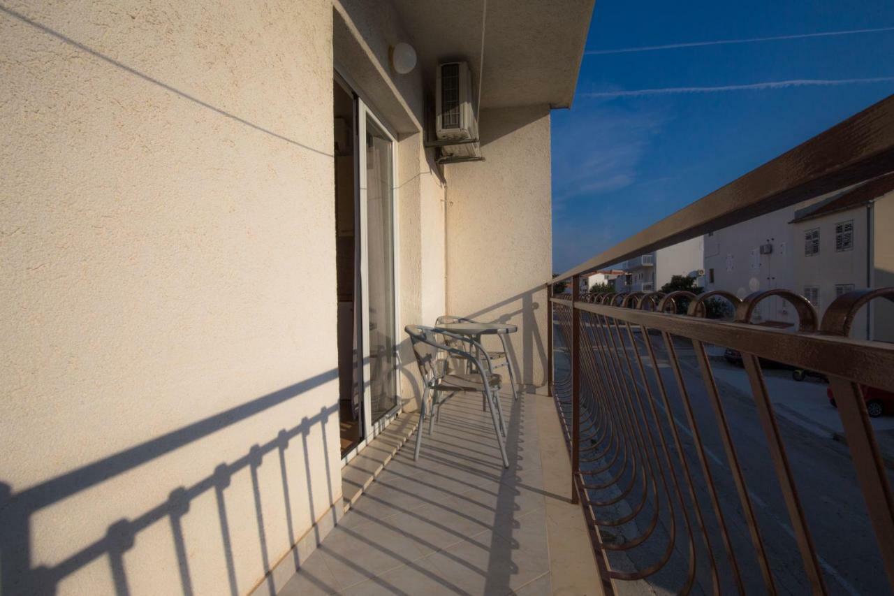Dagulo Apartment Primosten Bagian luar foto